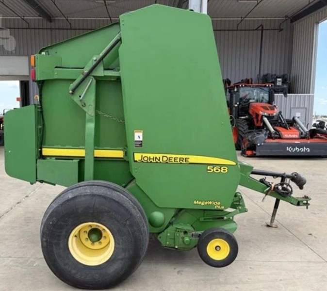 2012 JOHN DEERE 568