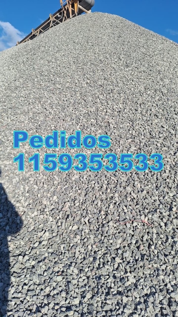 ARIDOS Y SUELOS / Provision integral y logistica
