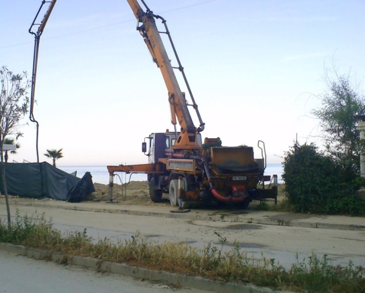 Hormigon premezclado y servicio de bomba/ Motevideo y Canelones